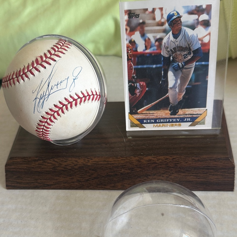 Autographed Baseball with Display Stand Ken Griffey